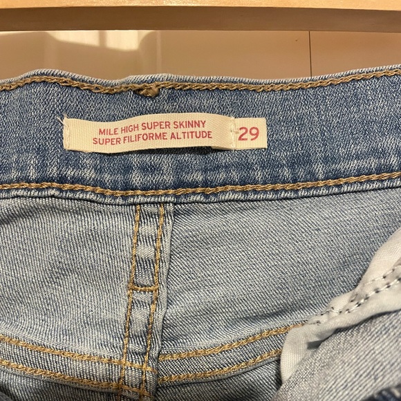 Levi’s Super Skinny Jeans - Picture 3 of 5